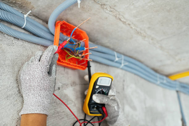 Best Affordable Emergency Electrician  in Blue Hills, CT